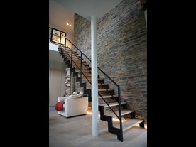 Moderne trap, zwart gelakt & Eik
